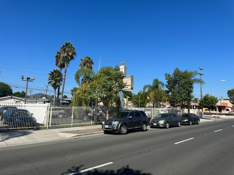 More Photos Of 6878 El Cajon Blvd, San Diego General Retail For Lease