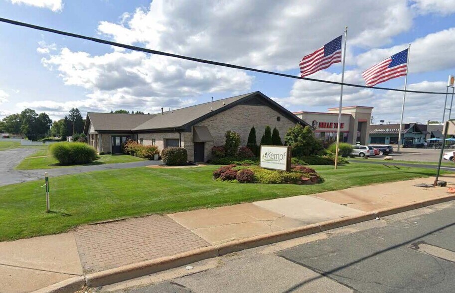 Primary Photo Of 2838 Capital Ave SW, Battle Creek Funeral Home For Sale