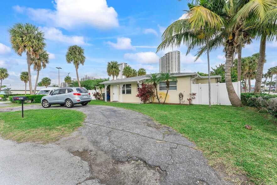 More Photos Of 1200 E Blue Heron Blvd, Riviera Beach Land For Sale