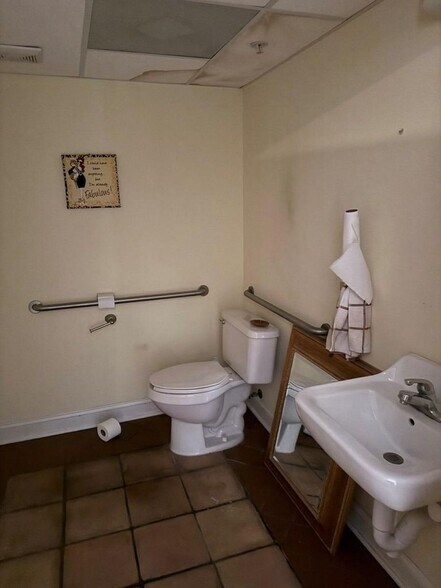 More Photos Of 327 Main St, Greenwood Office For Sale