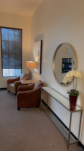 More Photos Of 819 SE 14th Loop, Battle Ground Office For Lease