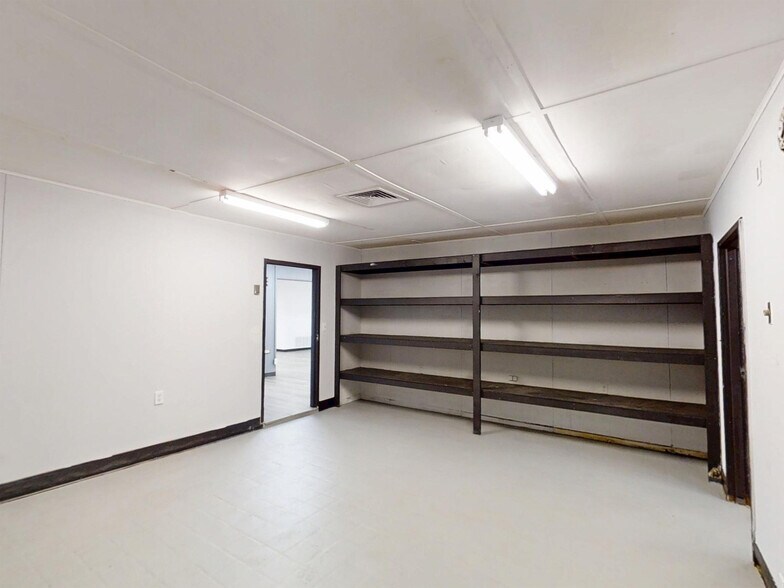 More Photos Of 138 E 12th St, Erie Freestanding For Lease