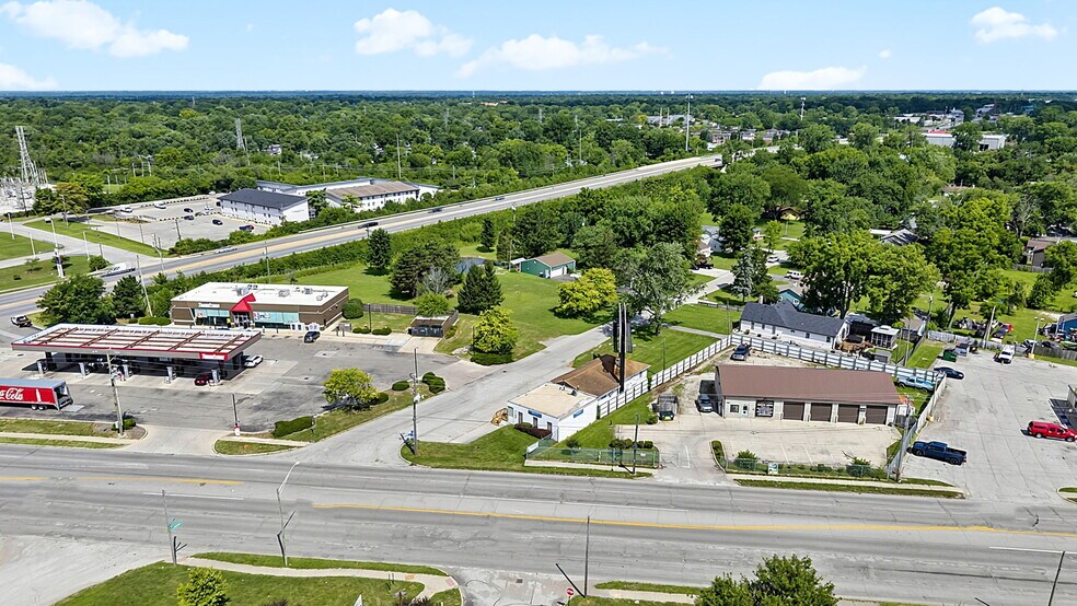 More Photos Of 7102 E Pendleton Pike, Indianapolis Office For Sale