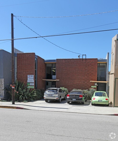 More Photos Of 1927 Pontius Ave, Los Angeles Warehouse For Lease