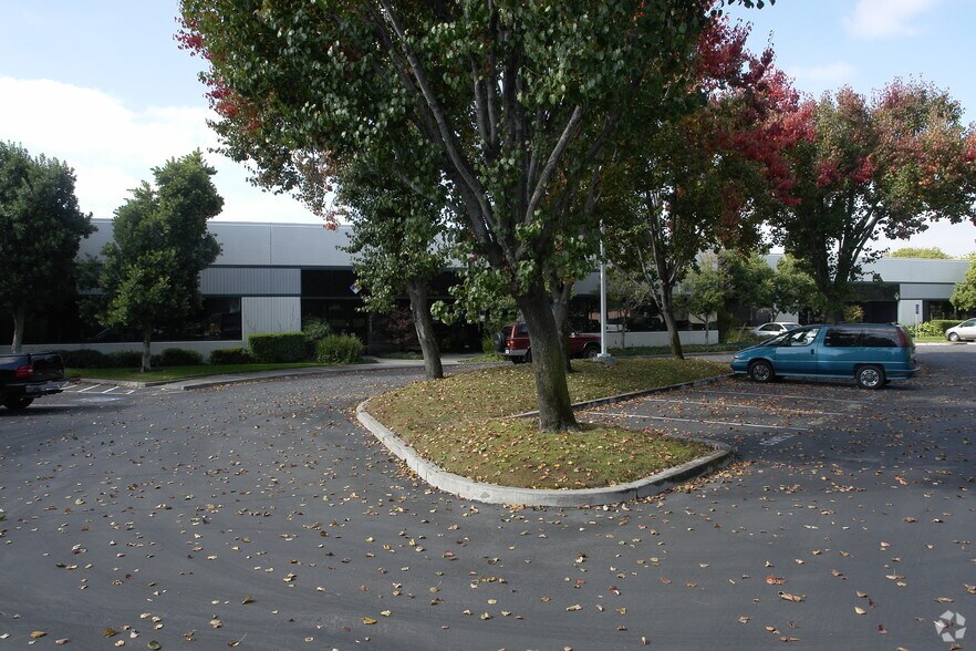 More Photos Of 44255 Old Warm Springs Blvd, Fremont Warehouse For Sale