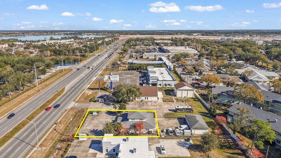 More Photos Of 18610 US Highway 441, Mount Dora Office For Lease