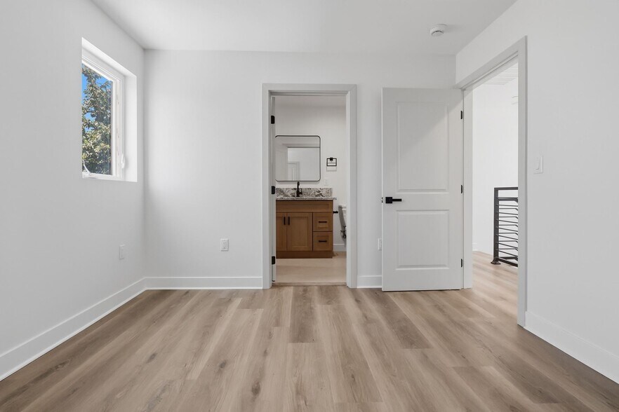 More Photos Of 1507 W 83rd St, Los Angeles Apartments For Sale