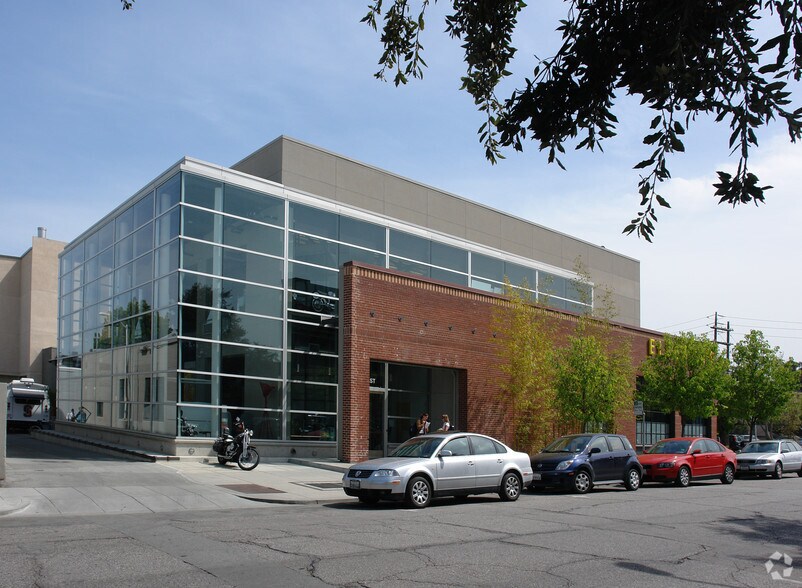 More Photos Of 100 Forest Ave, Palo Alto Office For Lease