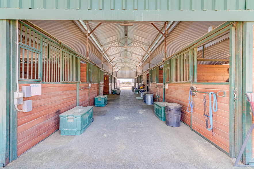More Photos Of 7950 N Coyote Springs Rd, Prescott Valley Horse Stables For Sale