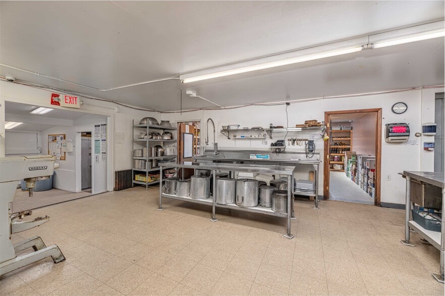 More Photos Of 7 National Park Service Rd, Layton Lodge Meeting Hall For Sale