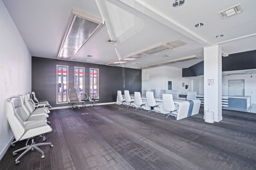 More Photos Of 1755 E Lakeside Dr, Bullhead City Bank For Sale