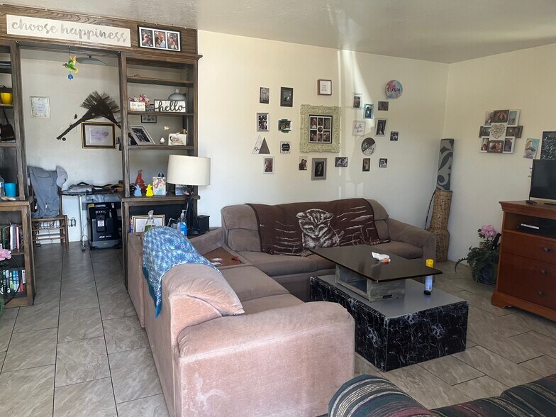 More Photos Of 145 Glorieta St NE, Albuquerque Apartments For Sale