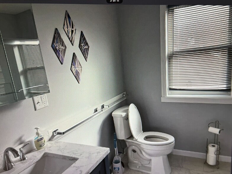More Photos Of 773 E Main St, Rochester General Retail For Sale
