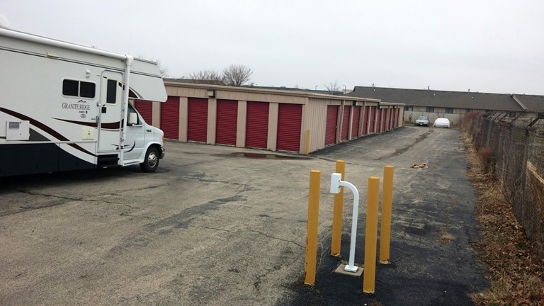 More Photos Of 2415 Mcdonough St, Joliet Warehouse For Sale