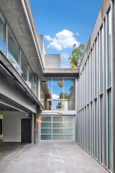 More Photos Of 8273-8277 Beverly Blvd, Los Angeles Loft Creative Space For Lease