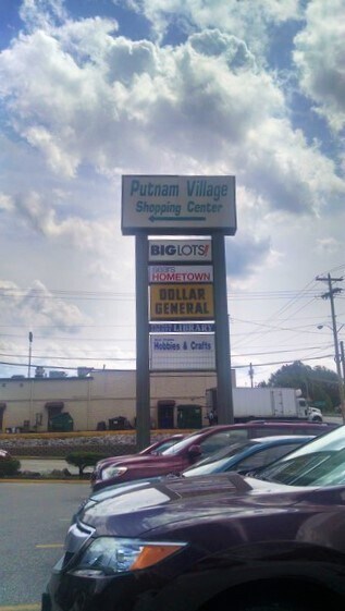 More Photos Of 15-33 Putnam Village Dr, Hurricane Unknown For Lease