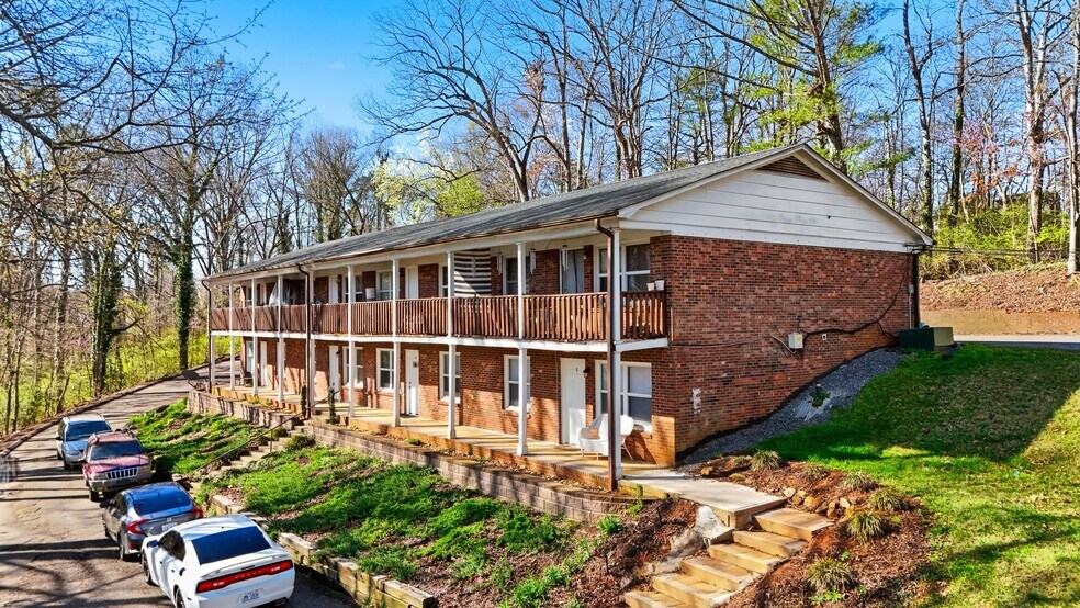 Primary Photo Of 1075 NW 7th Ave, Hickory Apartments For Sale
