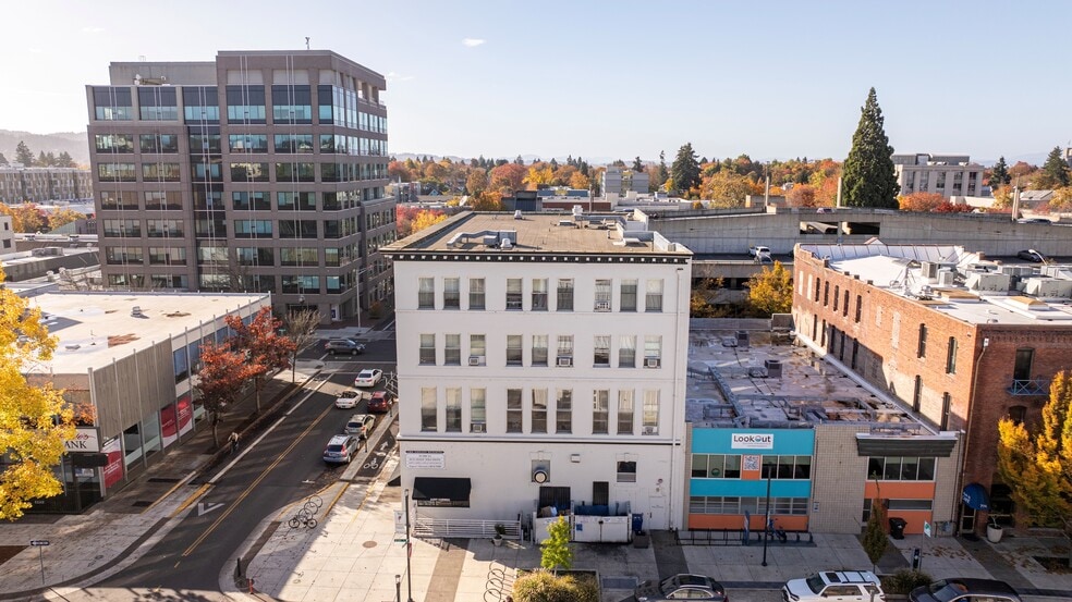 More Photos Of 795 Willamette St, Eugene Apartments For Sale