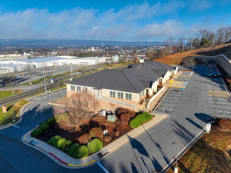 More Photos Of 105 Stony Pointe Way, Strasburg Medical For Lease