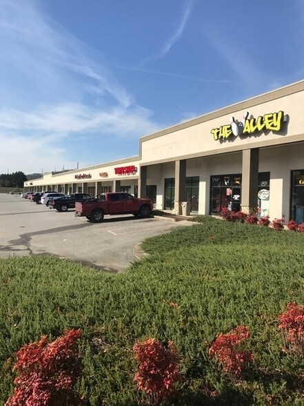 More Photos Of 449 Industrial Blvd, Ellijay Freestanding For Lease