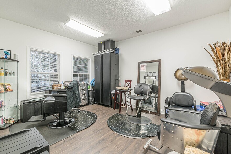 More Photos Of 500 Lanier Ave W, Fayetteville Office For Lease