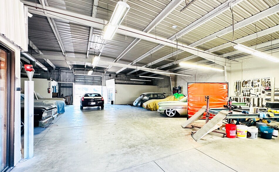 More Photos Of 16593 E 14th St, San Leandro Auto Repair For Lease