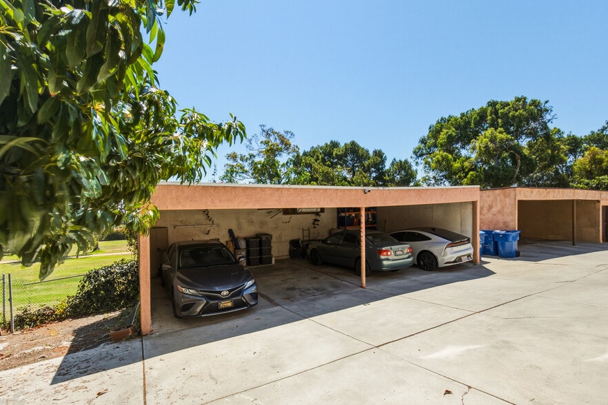 More Photos Of 2404 S Carolina St, San Pedro Apartments For Sale