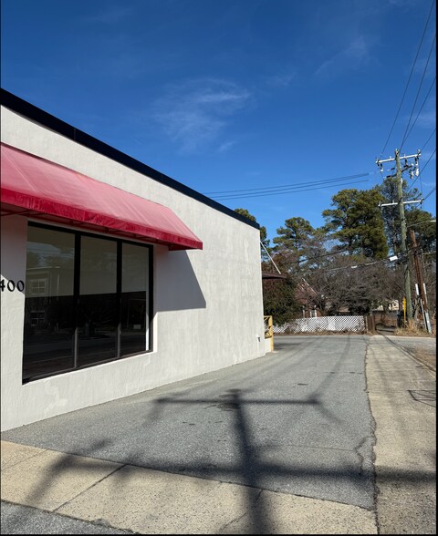 More Photos Of 1400 Sunset Dr, Greensboro Freestanding For Lease