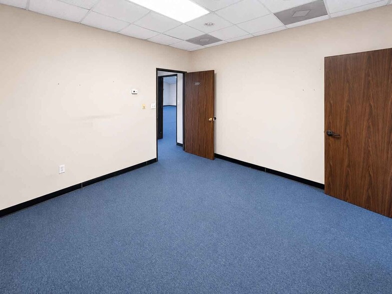 More Photos Of 3917 Wipprecht St, Houston Religious Facility For Sale