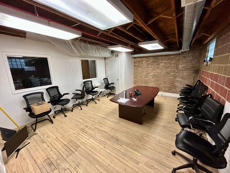 More Photos Of 5923-5927 S Wentworth Ave, Chicago Office Residential For Lease