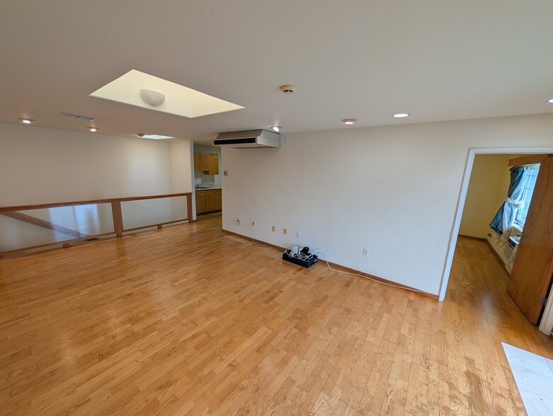More Photos Of 1631 Liliha St, Honolulu Medical For Sale