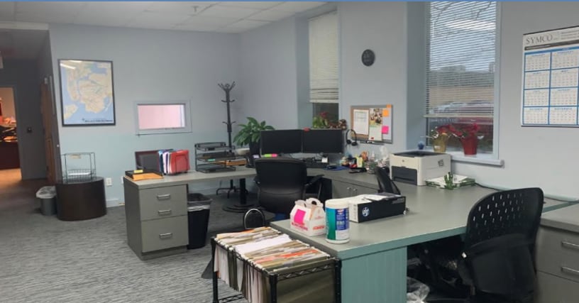 More Photos Of 85 Schmitt Blvd, Farmingdale Warehouse For Lease