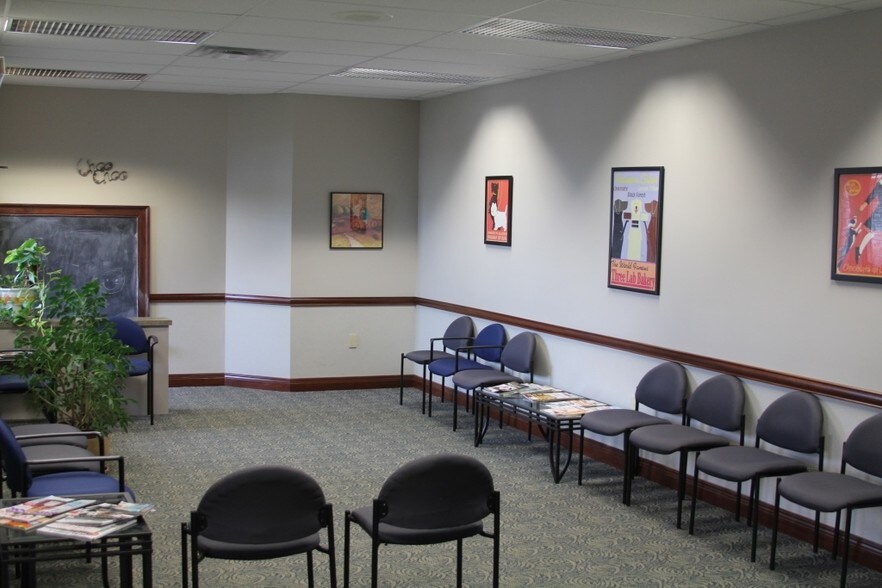 More Photos Of 70-84 Remick Blvd, Springboro Office For Sale