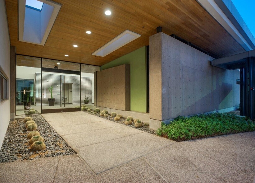 More Photos Of 2155 E Conference Dr, Tempe Medical For Lease