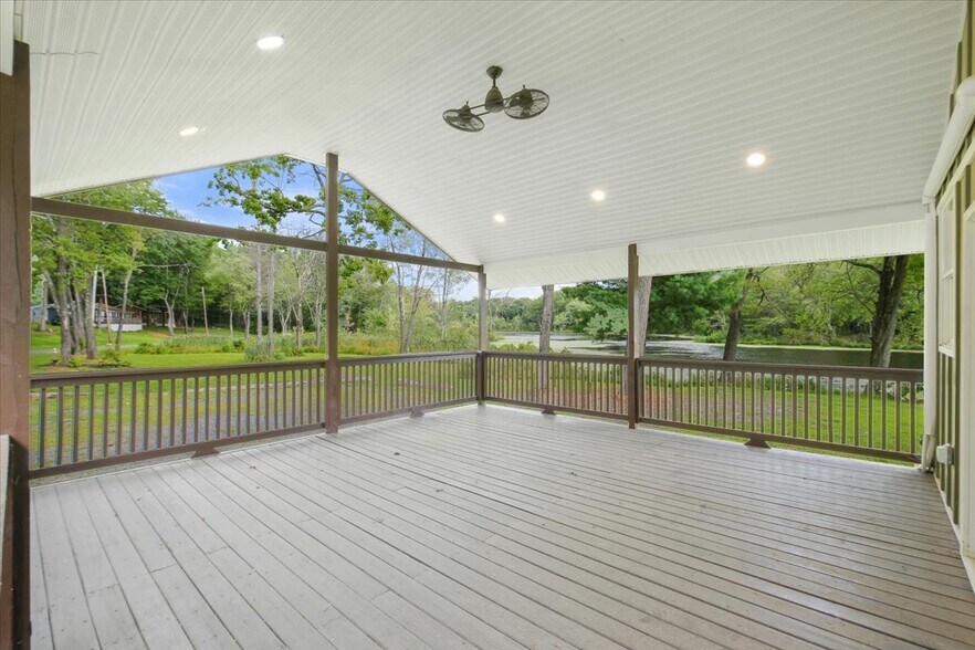 More Photos Of 64 White Dr, Milan Specialty For Sale