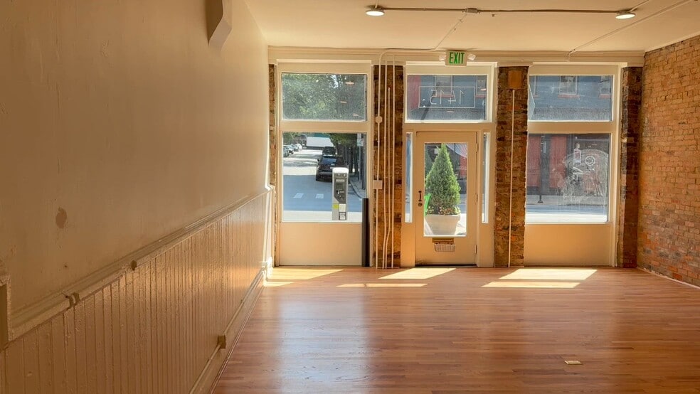 More Photos Of 1415 Main St, Cincinnati Apartments For Lease