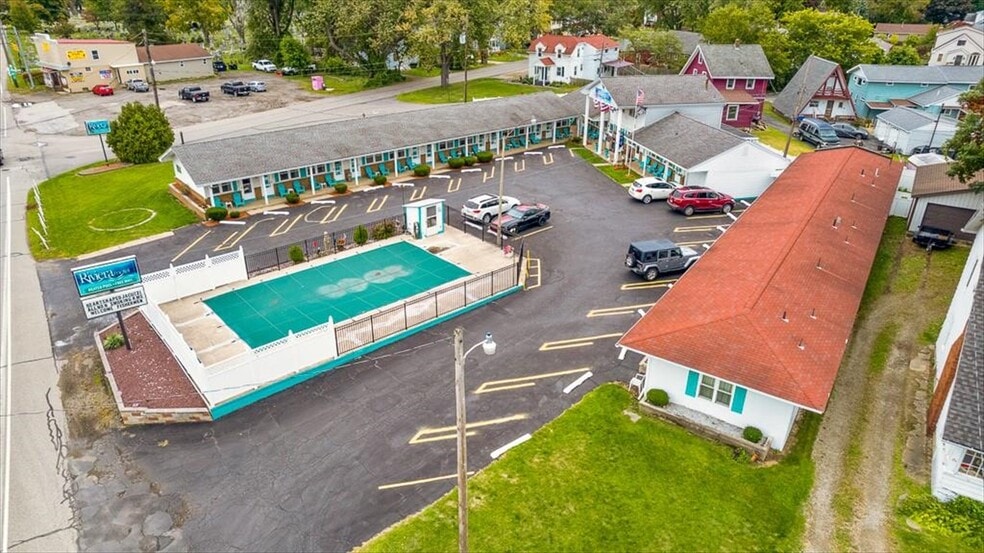 More Photos Of 3107 W Lake Rd, Erie Hotel For Sale