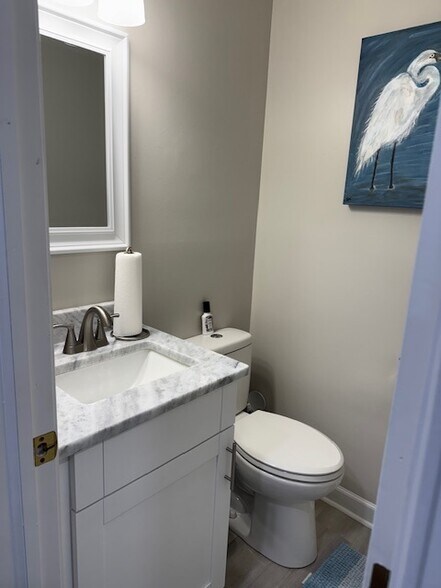 More Photos Of 1100 Eaglewood Dr, Virginia Beach Office For Lease