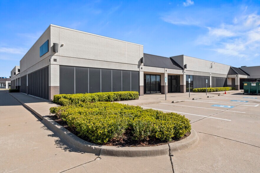 Primary Photo Of 200 S Quadrum Dr, Oklahoma City Light Manufacturing For Lease