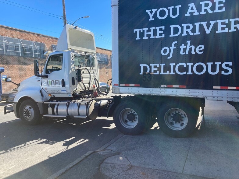 More Photos Of 721-731 Berriman St, Brooklyn Warehouse For Lease