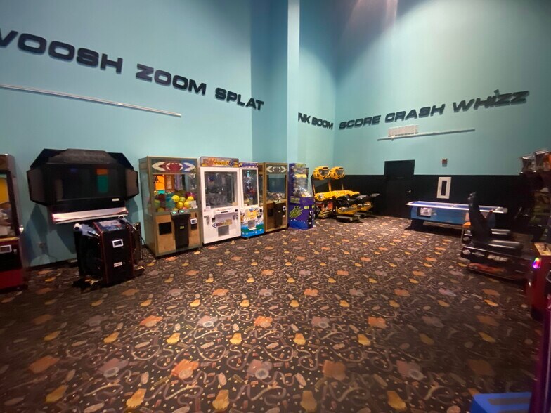 More Photos Of 30500 Al-181, Spanish Fort Movie Theatre For Sale