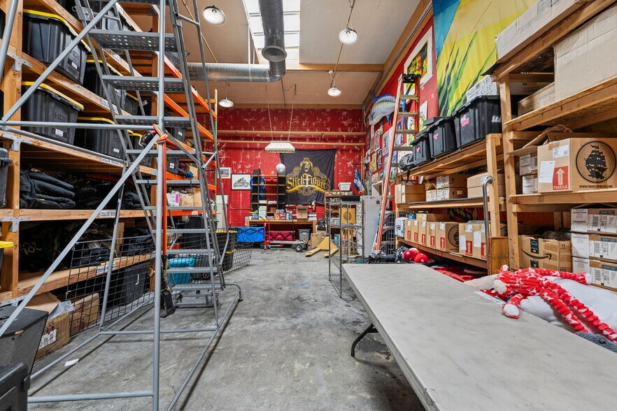 More Photos Of 825-829 27th Ave, Oakland Manufacturing For Sale