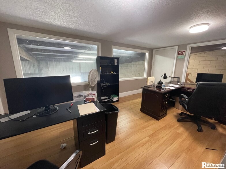 More Photos Of 3903 Industry Blvd, Lakeland Warehouse For Lease