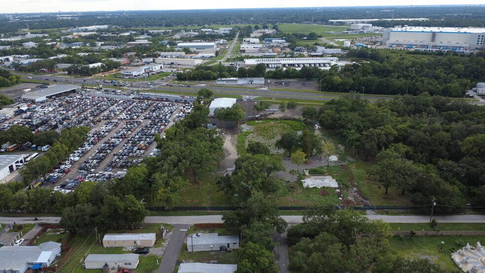 More Photos Of 8221 US Highway 301 N, Tampa Industrial For Lease