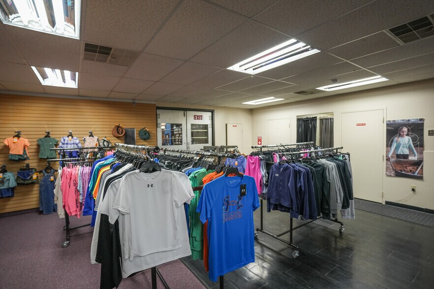 More Photos Of 418 Delaware Ave, Palmerton Storefront For Sale