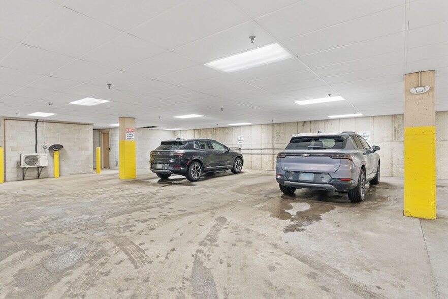 More Photos Of 2775 Blue Water Rd, Eagan Office For Sale