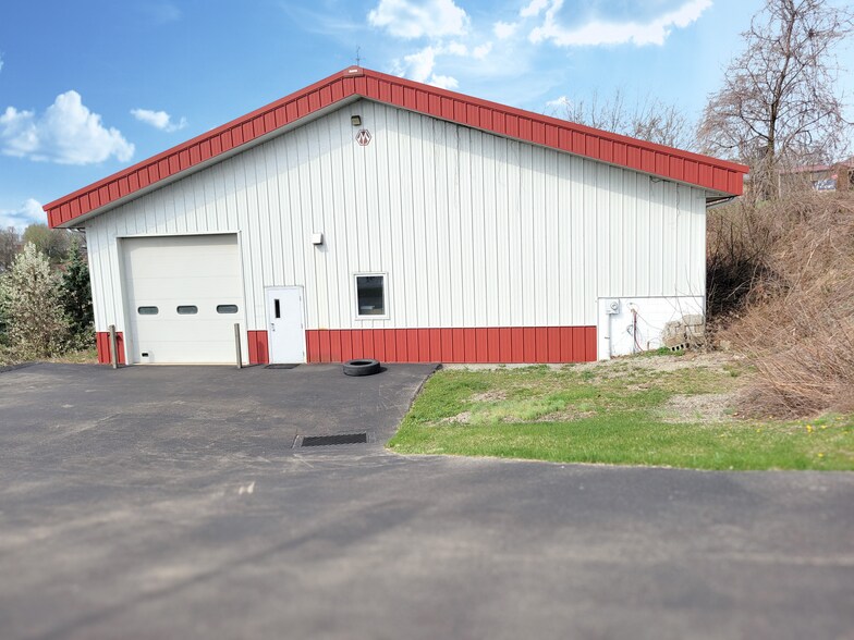 More Photos Of 11380 Lincoln Hwy E, North Huntingdon Manufacturing For Sale