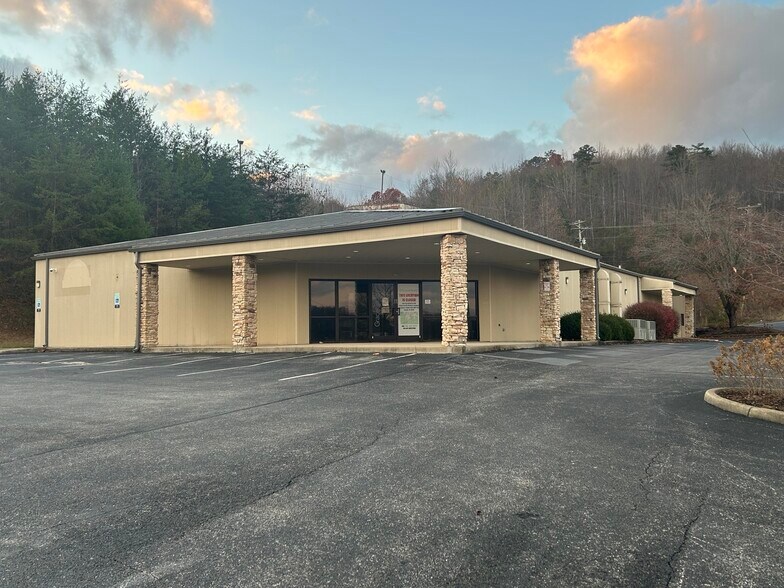 More Photos Of 57 Summit Dr, Corbin Medical For Lease