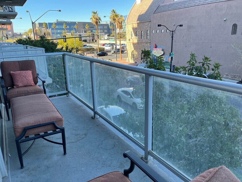 More Photos Of 353 E Bonneville Ave, Las Vegas Apartments For Sale