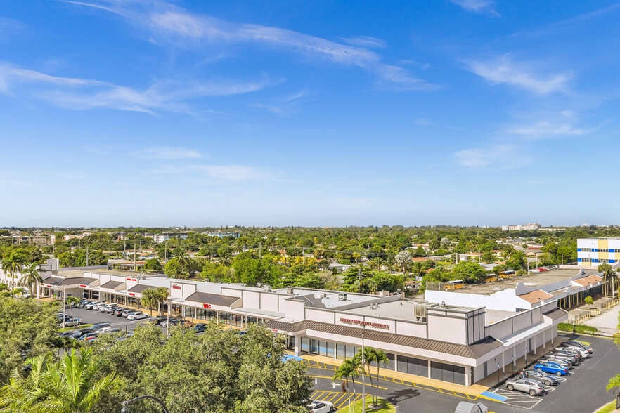 More Photos Of 4455-4485 N State Road 7, Lauderdale Lakes General Retail For Lease